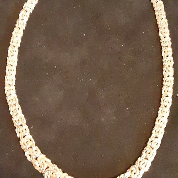 Technibond 16" Graduated Byzantine Link Necklace - Picture 3 of 13